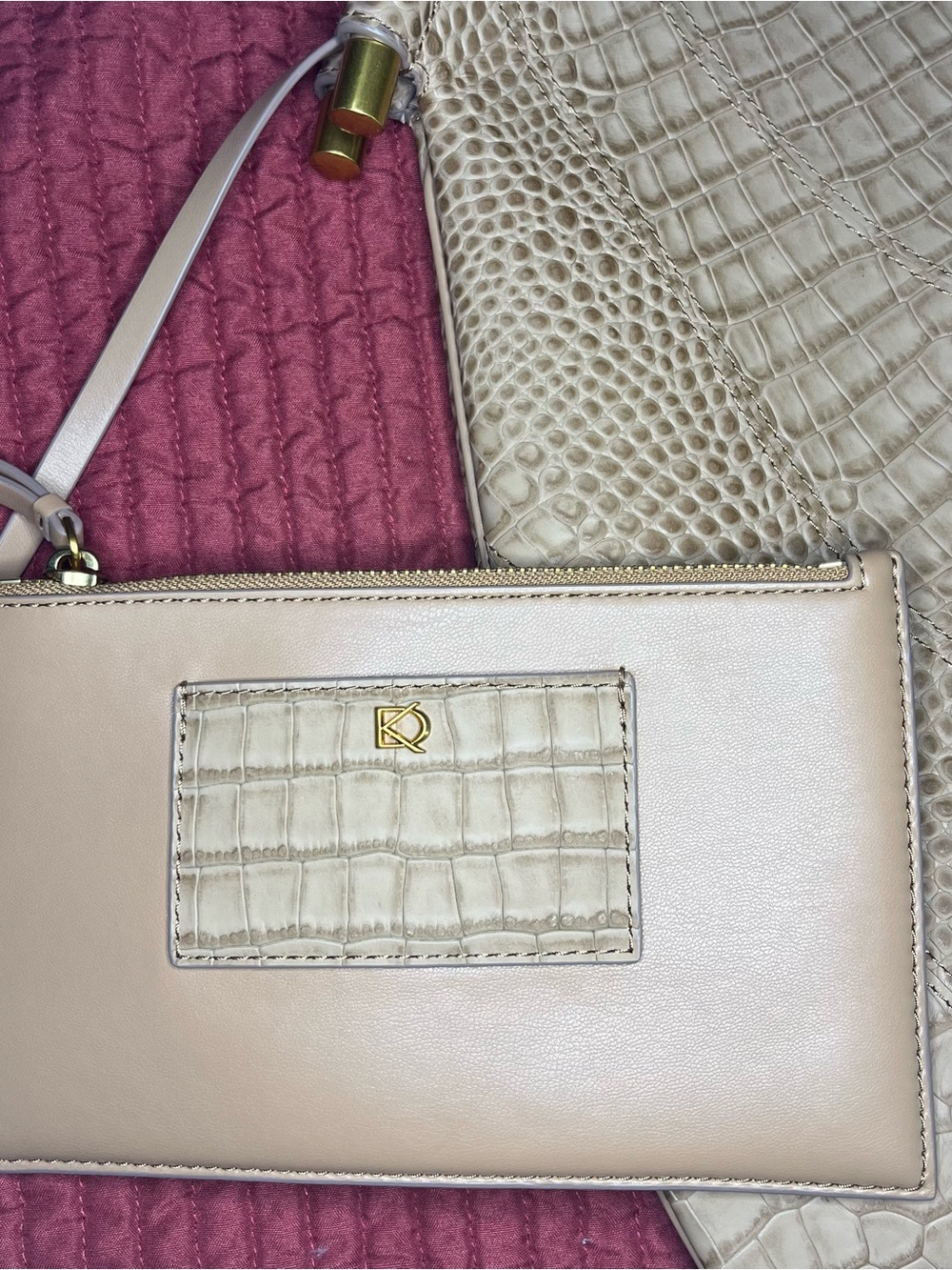 Donna Karan Baldwin Large Croco Wave Leather Shoulder Bag Tan Almond *NWOT* $468 - Picture 7 of 13